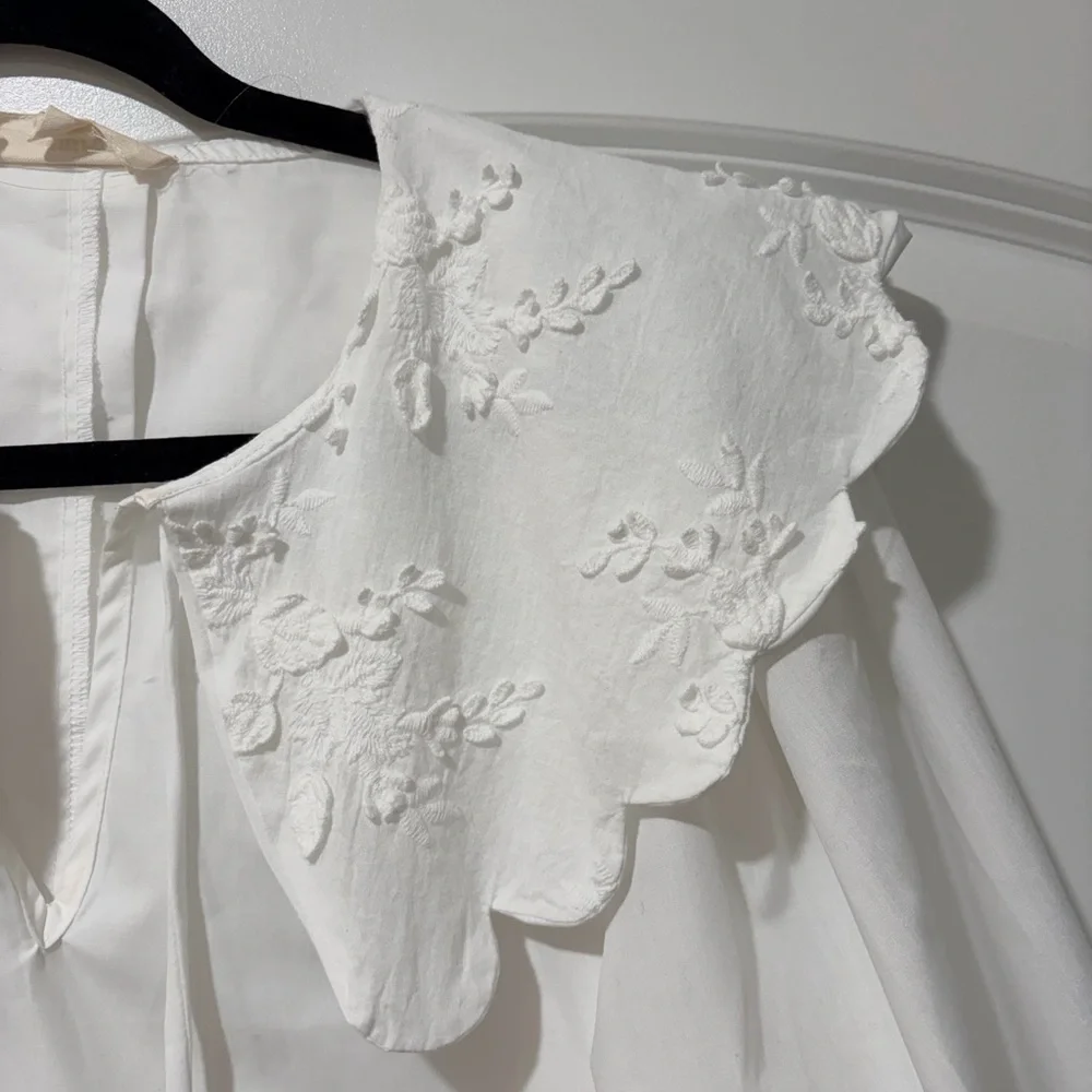 White Floral Scalloped Entro Top - Picture 4 of 7